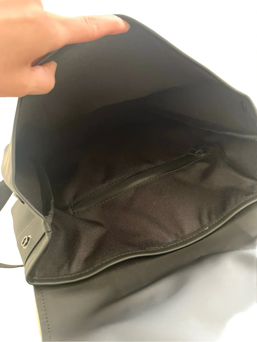 Rains MSN Bag Mini in Black W3 NWT